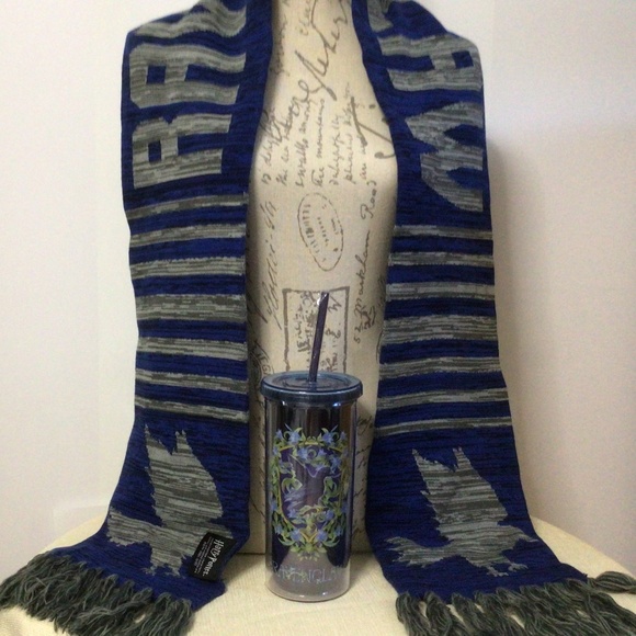 Harry Potter Ravenclaw Spellout Acrylic Scarf & Tumbler Set Blue/Grey - Picture 1 of 7